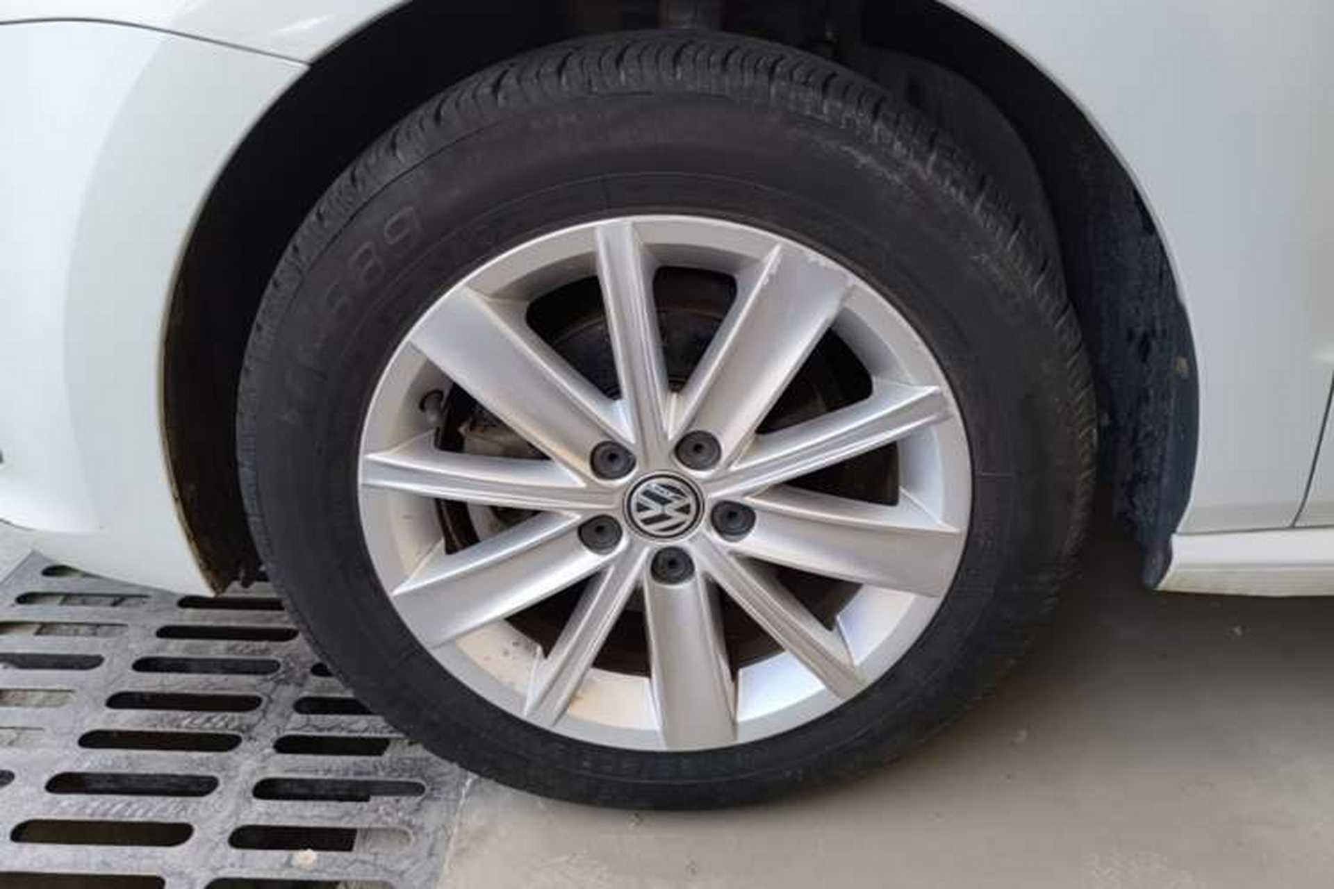 Used Volkswagen Polo 2014 1.4L Automatic Comfort Edition Exterior 4