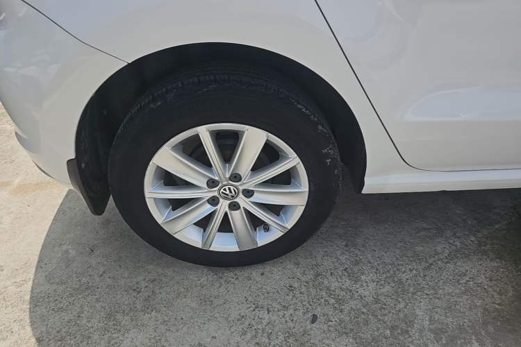 Used Volkswagen Polo 2014 1.4L Automatic Comfort Edition Exterior 5