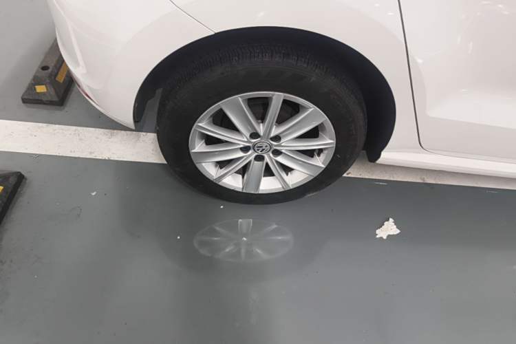 Used Volkswagen Polo 2014 1.6L Automatic Comfort Edition Exterior 5