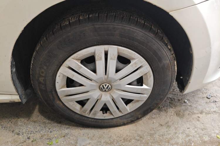 Used Volkswagen Polo 2014 1.4L Manual Fashion Edition Exterior 7