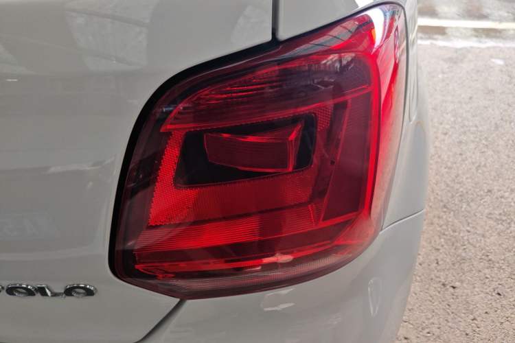 Used Volkswagen Polo 2014 1.4L Automatic Comfort Edition Exterior 7