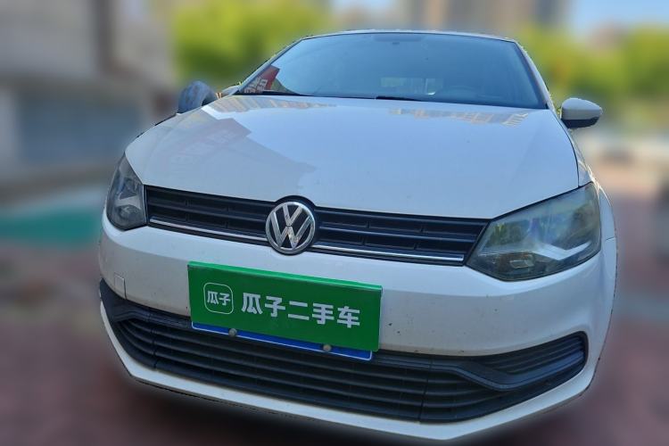 Used Volkswagen Polo 2014 1.4L Manual Fashion Edition Front