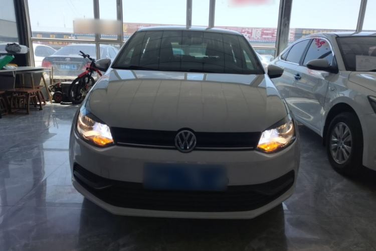 Used Volkswagen Polo 2014 1.4L Manual Fashion Edition Front