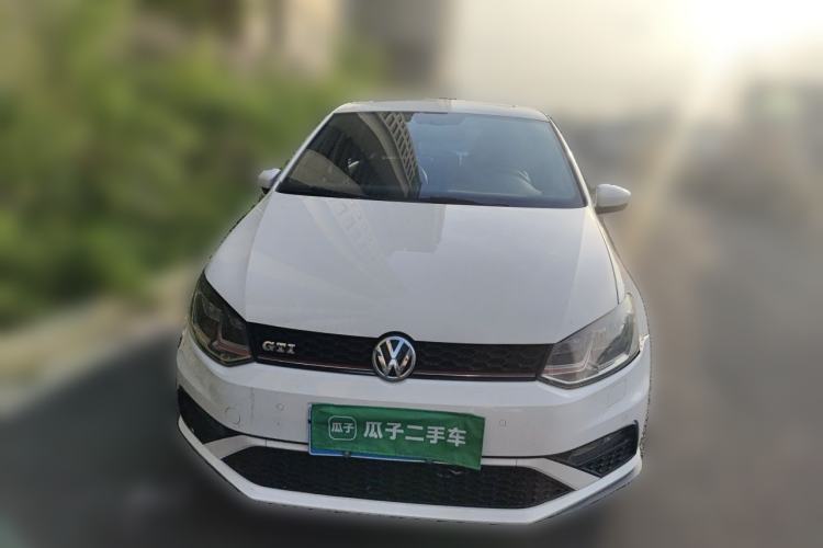 Used Volkswagen Polo 2014 1.6L Automatic Luxury Edition Front