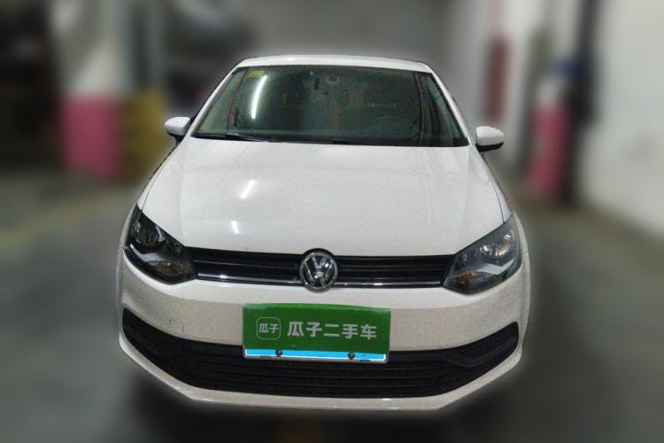 Used Volkswagen Polo 2014 1.4L Manual Fashion Edition Front