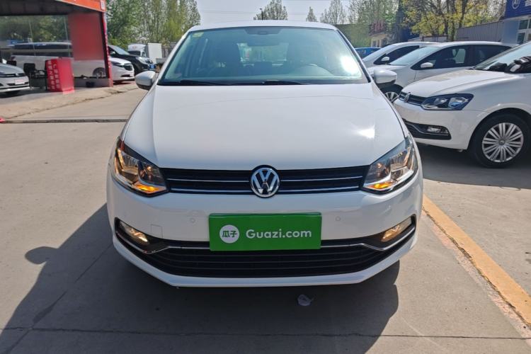 Used Volkswagen Polo 2014 1.4L Automatic Luxury Edition Front