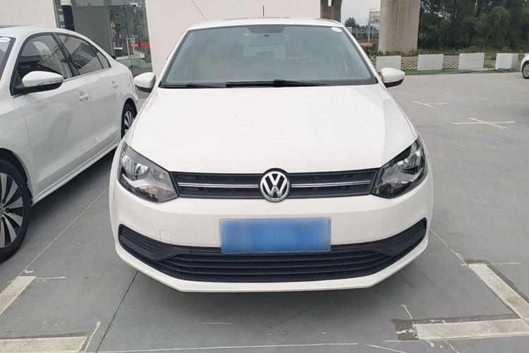 Used Volkswagen Polo 2014 1.4L Manual Fashion Edition Front