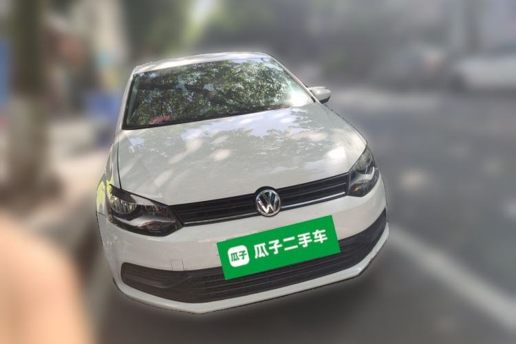 Used Volkswagen Polo 2014 1.4L Manual Fashion Edition Front