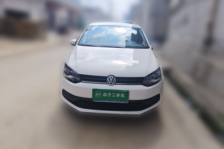 Used Volkswagen Polo 2014 1.4L Manual Fashion Edition Front