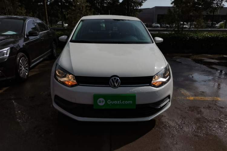 Used Volkswagen Polo 2014 1.4L Manual Fashion Edition Front