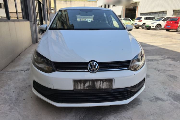 Used Volkswagen Polo 2014 1.4L Manual Fashion Edition Front