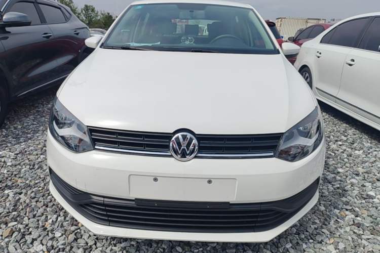 Used Volkswagen Polo 2014 1.4L Manual Fashion Edition Front