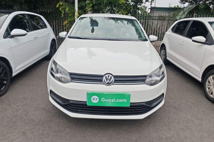 Used Volkswagen Polo 2014 1.4L Manual Fashion Edition Front