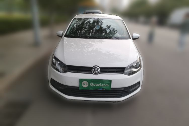 Used Volkswagen Polo 2014 1.4L Manual Fashion Edition Front