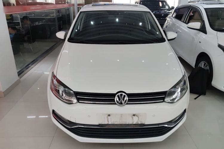 Used Volkswagen Polo 2014 1.6L Automatic Luxury Edition Front