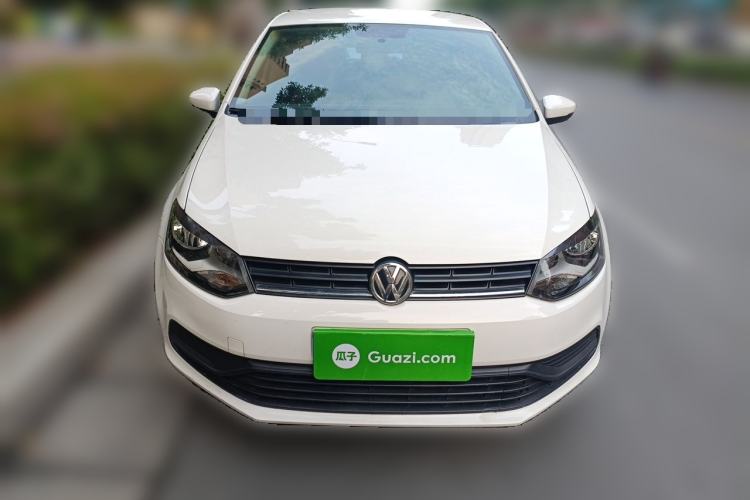 Used Volkswagen Polo 2014 1.4L Manual Fashion Edition Front