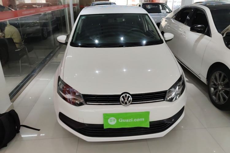 Used Volkswagen Polo 2014 1.4L Manual Fashion Edition Front
