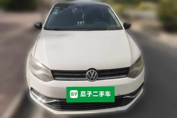 Used Volkswagen Polo 2014 1.4L Manual Fashion Edition Front