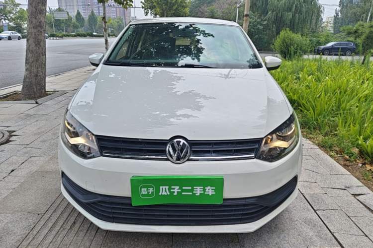 Used Volkswagen Polo 2014 1.4L Manual Fashion Edition Front