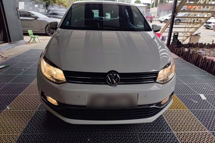 Used Volkswagen Polo 2014 1.6L Automatic Luxury Edition Front