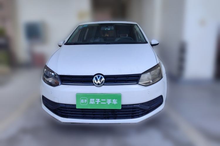 Used Volkswagen Polo 2014 1.4L Manual Fashion Edition Front