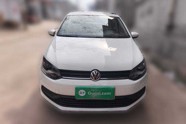 Used Volkswagen Polo 2014 1.4L Manual Fashion Edition Front