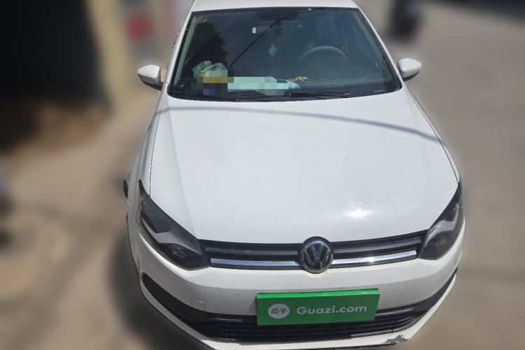 Used Volkswagen Polo 2014 1.4L Manual Fashion Edition Front
