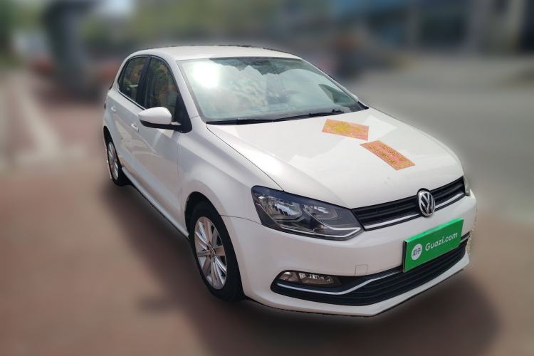 Used Volkswagen Polo 2014 1.4L Automatic Comfort Edition Front Right 45 Deg