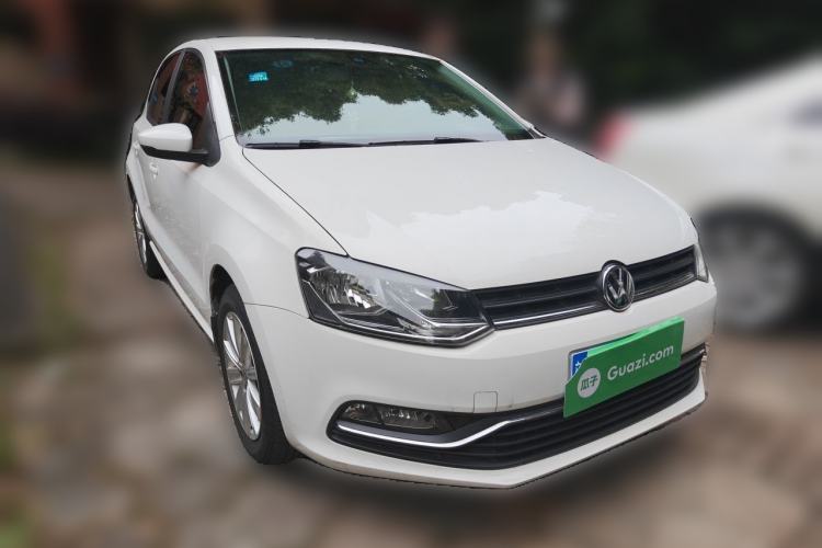 Used Volkswagen Polo 2014 1.6L Automatic Comfort Edition Front Right 45 Deg