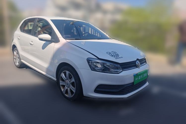 Used Volkswagen Polo 2014 1.4L Manual Comfort Edition Front Right 45 Deg