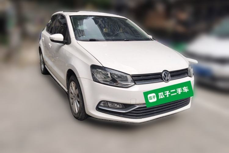 Used Volkswagen Polo 2014 1.6L Automatic Comfort Edition Front Right 45 Deg