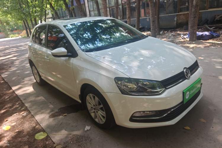 Used Volkswagen Polo 2014 1.4L Manual Comfort Edition Front Right 45 Deg