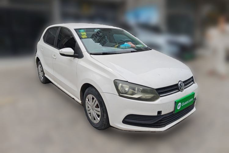 Used Volkswagen Polo 2014 1.4L Manual Fashion Edition Front Right 45 Deg