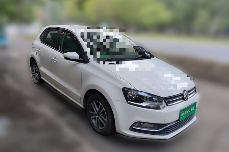 Used Volkswagen Polo 2014 1.4L Manual Fashion Edition Front Right 45 Deg
