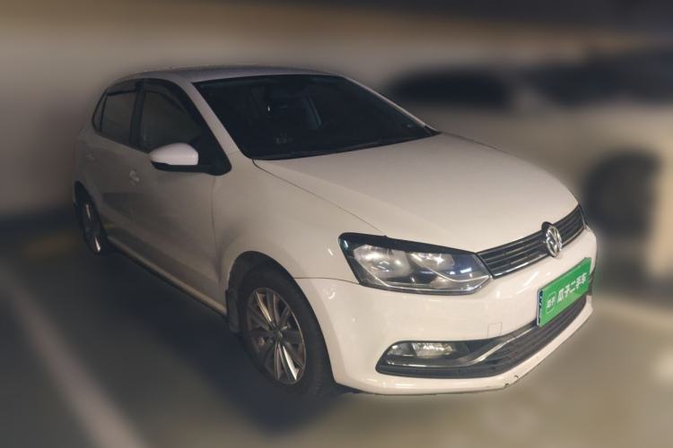 Used Volkswagen Polo 2014 1.6L Automatic Comfort Edition Front Right 45 Deg