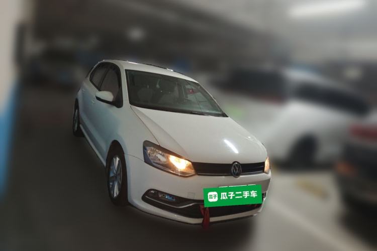 Used Volkswagen Polo 2014 1.6L Manual Comfort Edition Front Right 45 Deg