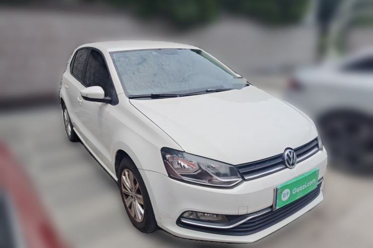 Used Volkswagen Polo 2014 1.4L Automatic Comfort Edition Front Right 45 Deg