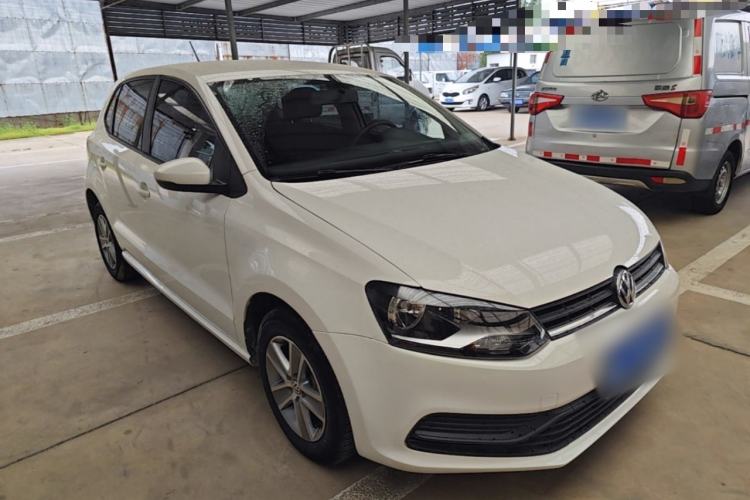 Used Volkswagen Polo 2014 1.4L Manual Fashion Edition Front Right 45 Deg