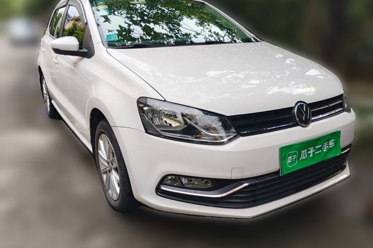 Used Volkswagen Polo 2014 1.6L Automatic Comfort Edition Front Right 45 Deg