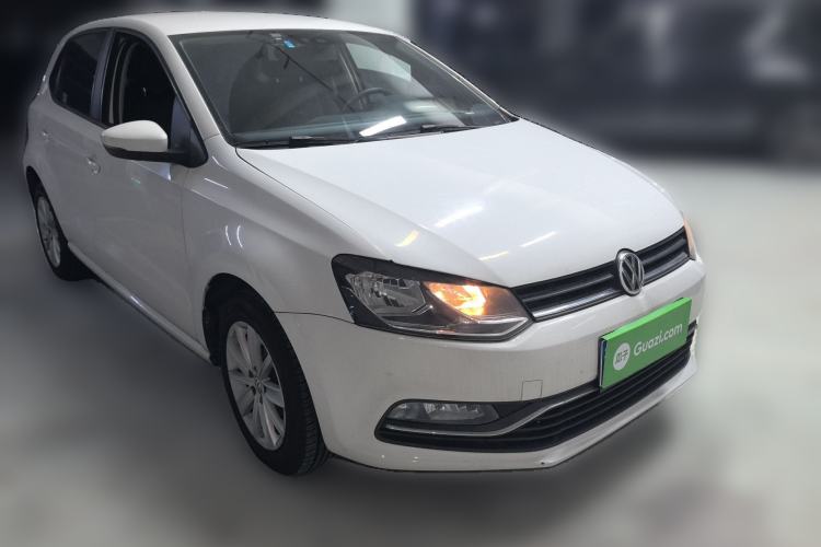 Used Volkswagen Polo 2014 1.6L Automatic Comfort Edition Front Right 45 Deg