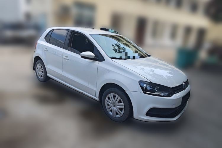 Used Volkswagen Polo 2014 1.4L Manual Fashion Edition Front Right 45 Deg