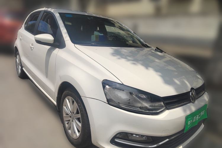 Used Volkswagen Polo 2014 1.6L Automatic Comfort Edition Front Right 45 Deg