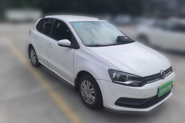 Used Volkswagen Polo 2014 1.4L Manual Fashion Edition Front Right 45 Deg