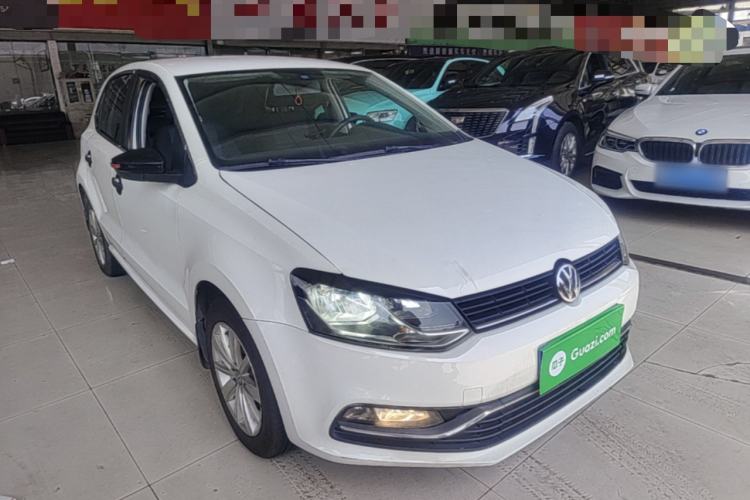 Used Volkswagen Polo 2014 1.6L Manual Comfort Edition Front Right 45 Deg