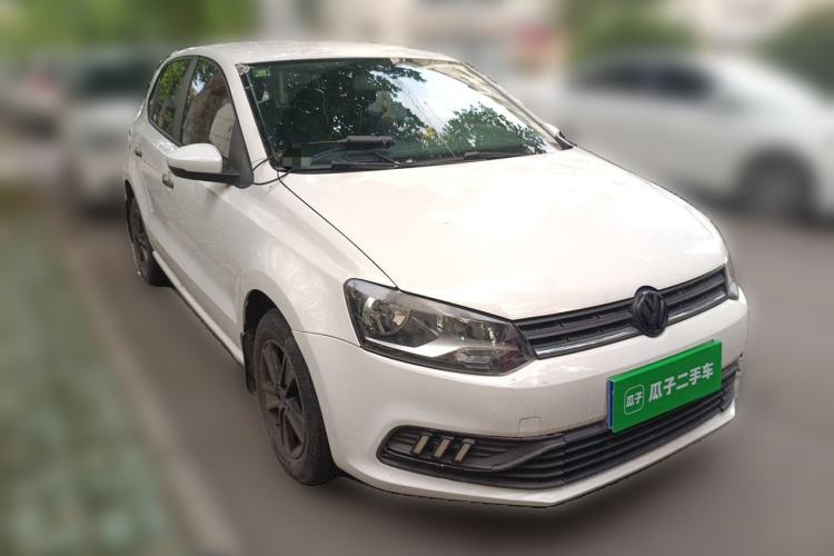 Used Volkswagen Polo 2014 1.4L Manual Fashion Edition Front Right 45 Deg