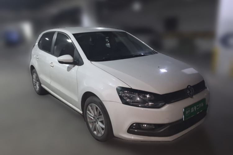 Used Volkswagen Polo 2014 1.6L Automatic Comfort Edition Front Right 45 Deg