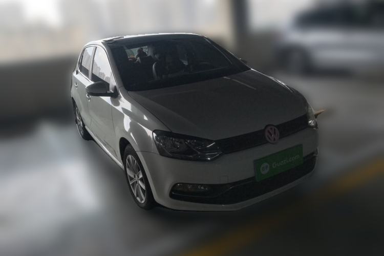 Used Volkswagen Polo 2014 1.4L Automatic Comfort Edition Front Right 45 Deg
