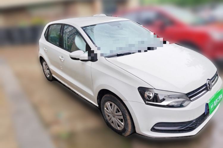 Used Volkswagen Polo 2014 1.4L Manual Fashion Edition Front Right 45 Deg
