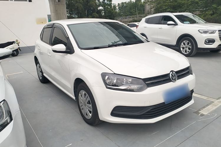 Used Volkswagen Polo 2014 1.4L Manual Fashion Edition Front Right 45 Deg