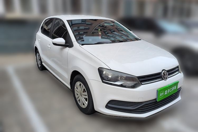 Used Volkswagen Polo 2014 1.4L Manual Fashion Edition Front Right 45 Deg